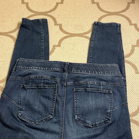 Torrid Bombshell Skinny Premium Stretch Women's Blue Jeans - Picture 5 of 17